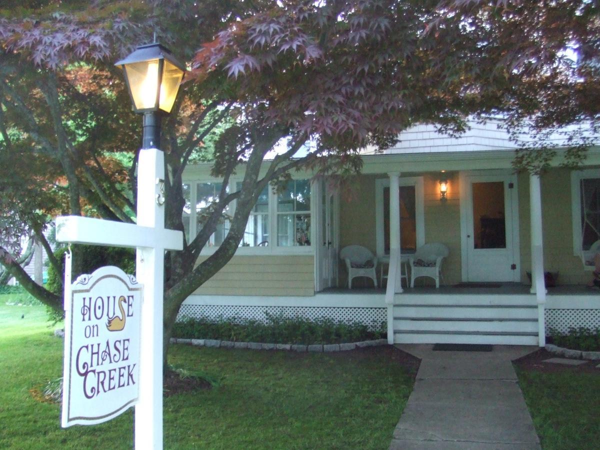 House On Chase Creek Bed & Breakfast Shelter Island Heights Exterior foto