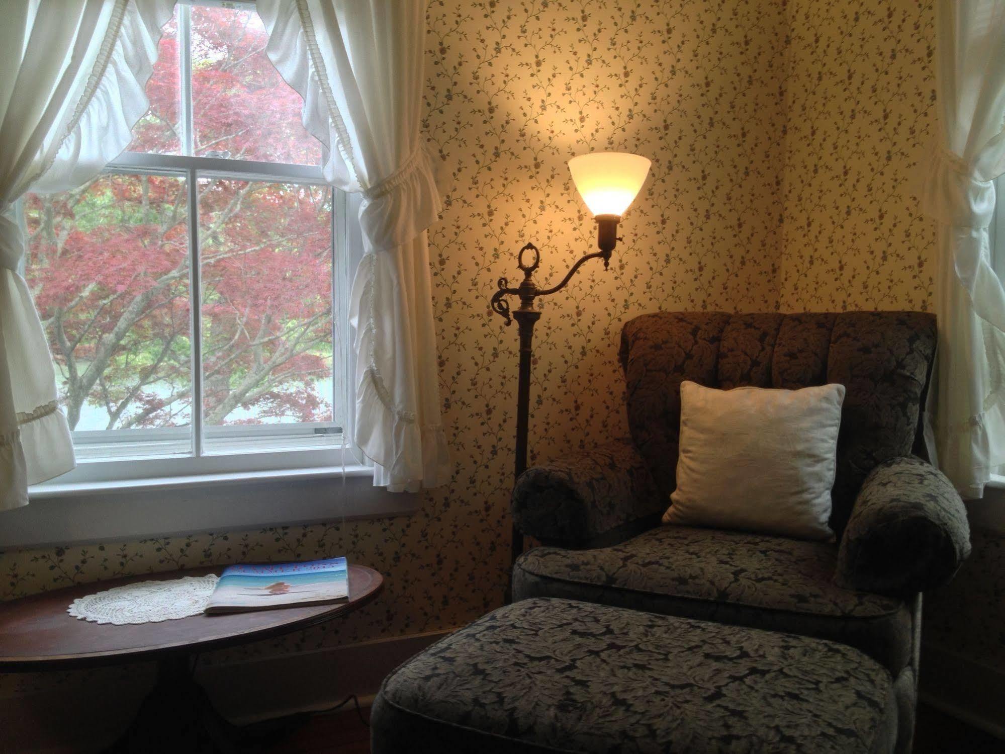House On Chase Creek Bed & Breakfast Shelter Island Heights Exterior foto